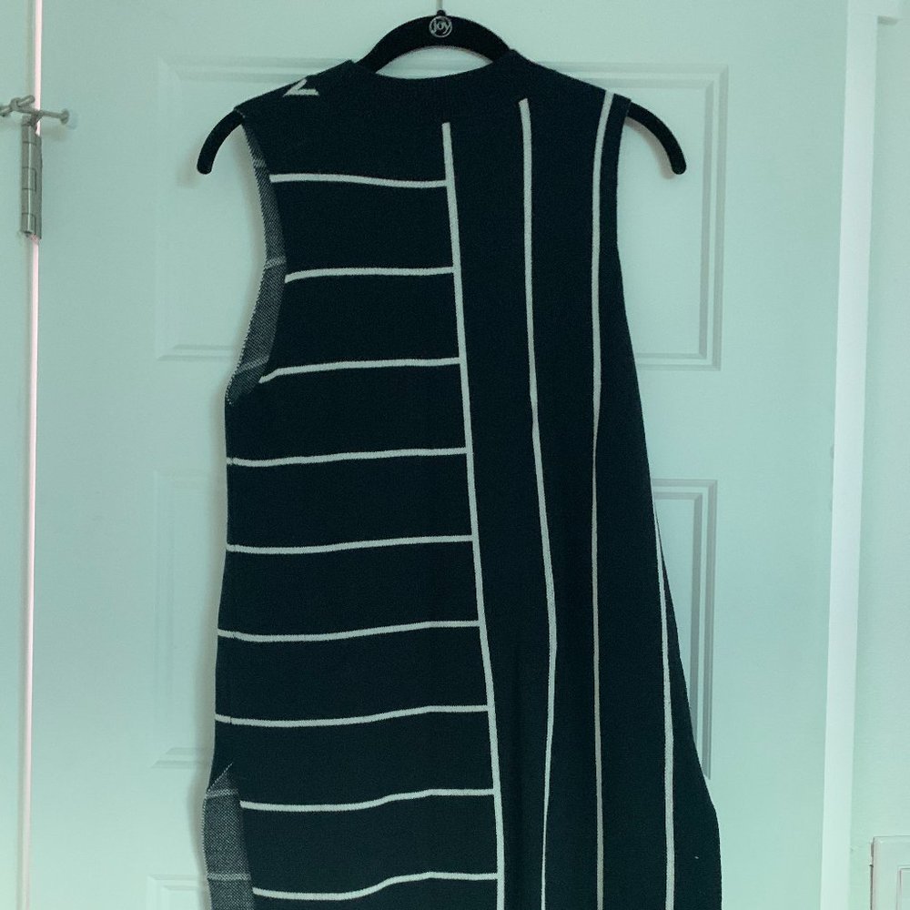 Topshop navy & white sweater tunic, size 8
